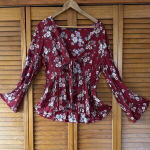 AMERICAN EAGLE | Floral Tie Front Top